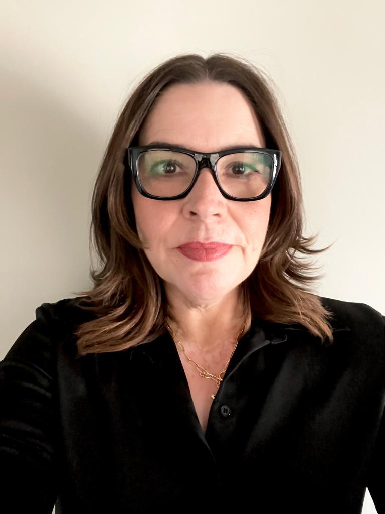 Foto pública de Monica Urtuzuastegui Cheveres